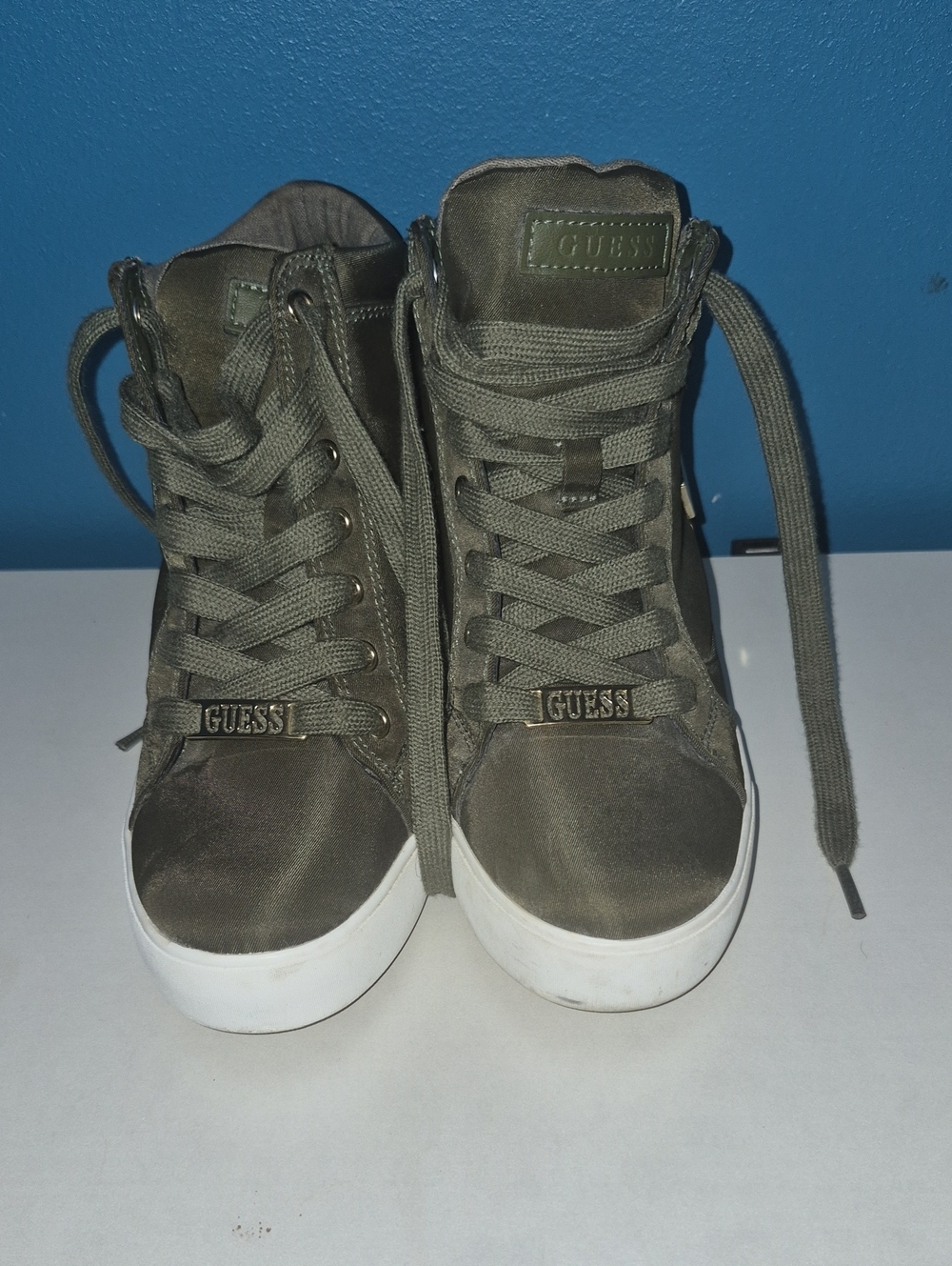 GUESS Men’s Olive Green High-Top Sneakers with White Sole
